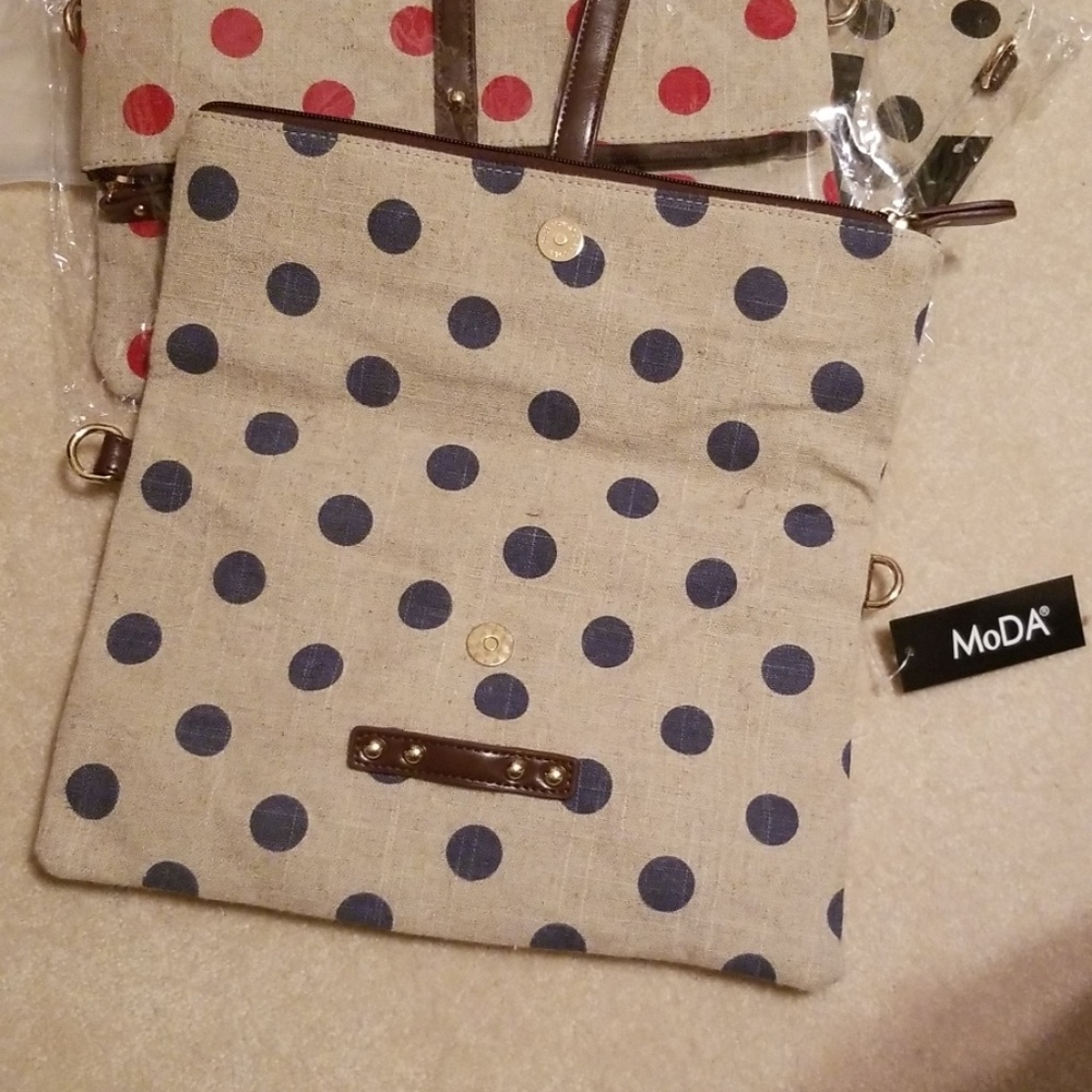 Purse - Picture 3 of 3